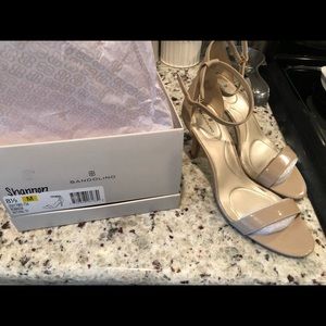 NEW Bandolino Heels 8.5 Natural